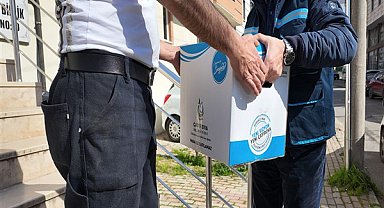 Çayırova’da Ramazan boyunca gıda kolileri ihtiyaç sahiplerine ulaştırılıyor