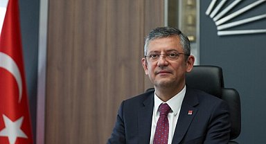 CHP Genel Başkanı Özel, Çetin Emeç’i andı