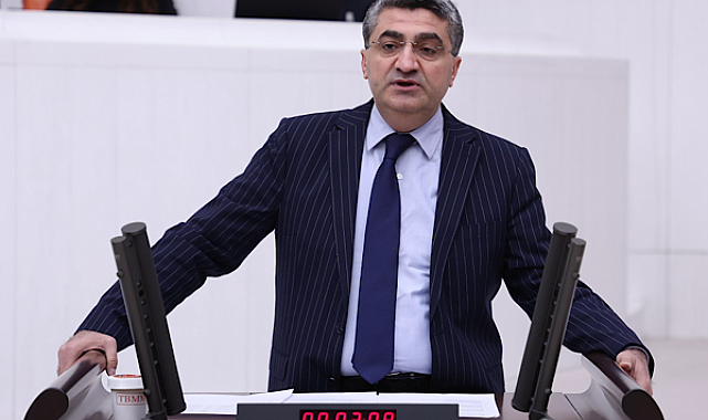 Ekmen: Türkiye, konuşanın kendini adliyede bulduğu bir ülke olmamalı