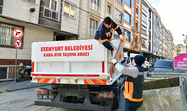 Esenyurt’ta kaba atıklar geri dönüşüme kazandırılıyor