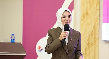 Göktaş: Aşık Veysel'i vefatının 53'üncü yıl dönümünde rahmet ve minnetle anıyorum