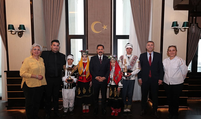 Hatay Valisi Masatlı, DEPKİ Halk Oyunları Spor Kulübünü ağırladı