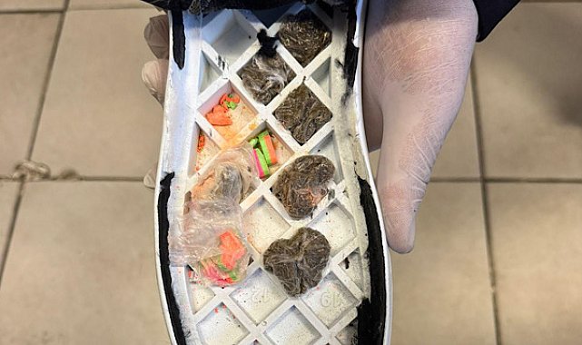 Karaköprü’de ayakkabı tabanına gizlenmiş uyuşturucu ele geçirildi