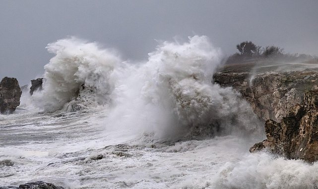 Meteoroloji: Sıcaklıklar artıyor, Batı Akdeniz’de fırtına bekleniyor