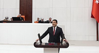 Şahin: İktidar, gençlerimizi de adeta birer bankamatik olarak görüyor