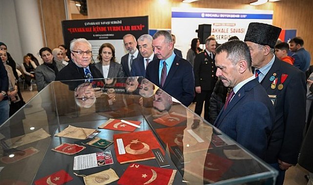 Vali İlhami Aktaş “Çanakkale İçinde Vurdular Beni” sergisini açtı