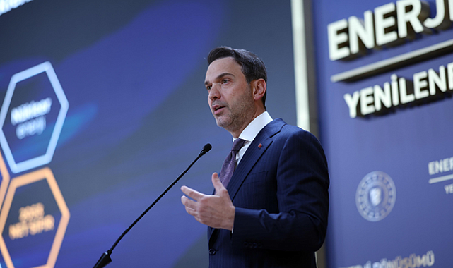 Bakan Bayraktar, AK Parti Kayseri İl Başkanlığı’ı ziyaret etti