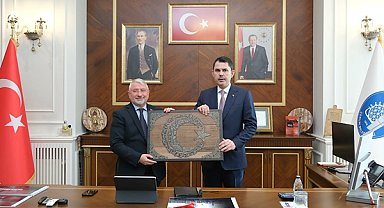 Bakan Kurum'dan Çorum Belediyesi’ne ziyaret