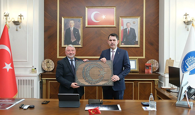 Bakan Kurum'dan Çorum Belediyesi’ne ziyaret