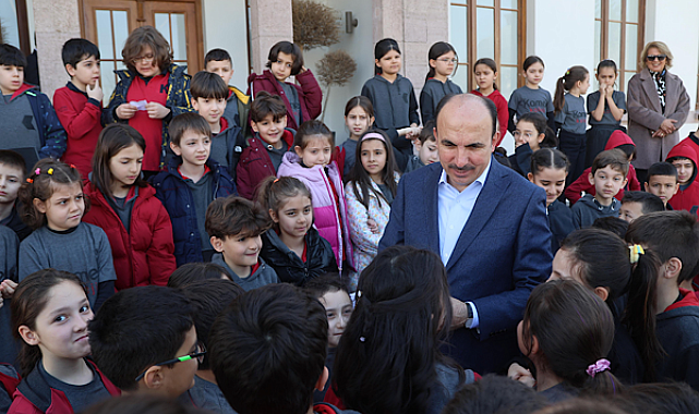Başkan Altay, öğrencilerle Taş Bina Djital Tanıtım Merkezi’nde buluştu
