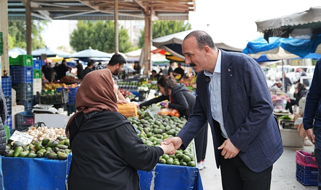 Başkan Kotan, pazar yerinde vatandaş ve esnafla buluştu