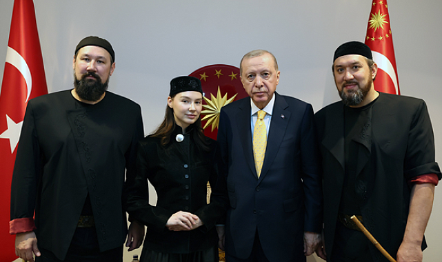 Cumhurbaşkanı Erdoğan, Ay Yola müzik grubunu kabul etti