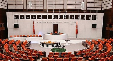 Doğum izni ve dijital platformlara yönelik düzenlemeler TBMM’de kabul edildi