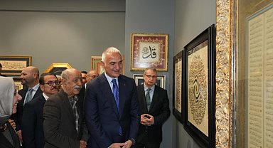 Ersoy, “Fuadnâme” sergisini ziyaret etti