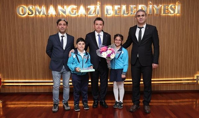 Osmangazi’de belediye başkanlığı koltuğu çocuklara devredildi
