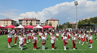 Siirt’te 23 Nisan Ulusal Egemenlik ve Çocuk Bayramı coşkuyla kutlandı