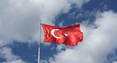 Siyasilerden şehit polis Seçkin Yalçın için başsağlığı mesajı