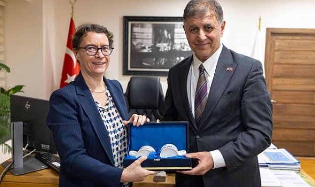 Tugay, Fransız heyeti ağırladı