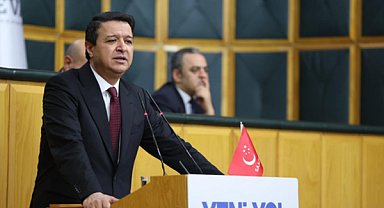 Arıkan: Siyasi lekeler rozet değiştirerek temizlenemez