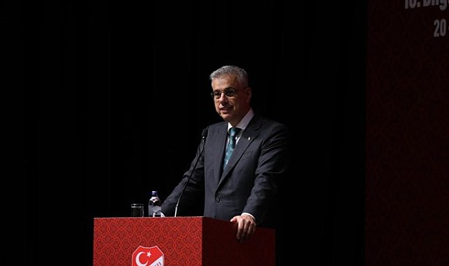 Bakan Memişoğlu, TFF Sağlık Çalışanları Eğitim Programı’na katıldı