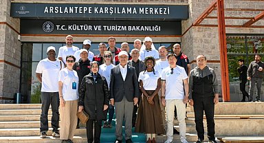 Başkan Er, “İpek Yolu Kervanı” Heyetiyle Malatya’da bir araya geldi