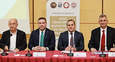Başkan Sezer, Hatay Çalıştayı'nda deprem deneyimlerini paylaştı