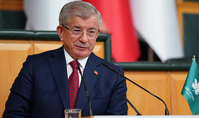 Davutoğlu: Siyasette ahlaki çürüme yaşanıyor