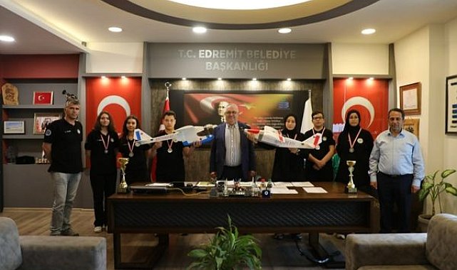 Edremitli öğrencilerden dünya derecesi
