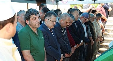 Giresun’da hayatını kaybeden Yıldız ailesi Trabzon’da toprağa verildi