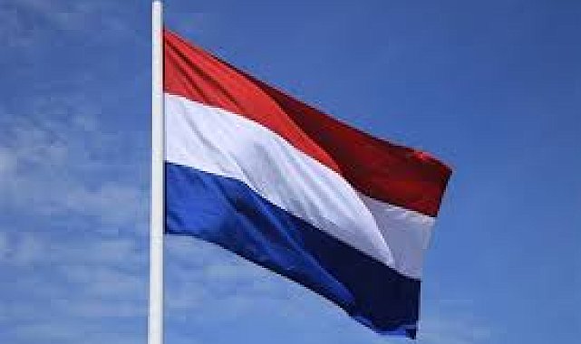 Hollanda Başbakanı Jetten’den, Haarlem’de sığınma yurdu ziyareti
