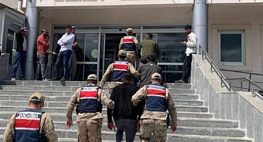 Şanlıurfa’da kaçakçılık ve aranan şahıslara yönelik operasyon