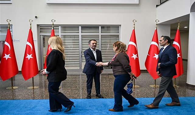 Vali Aktaş personelle bayramlaştı