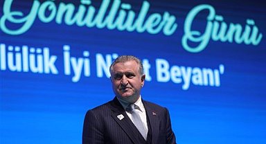 Bakan Bak’tan Ahmet Kaplan’a tebrik mesajı