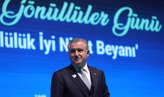 Bakan Bak’tan Ahmet Kaplan’a tebrik mesajı