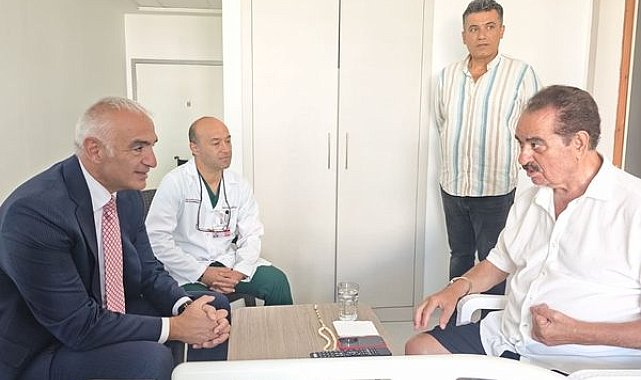 Bakan Ersoy’dan İbrahim Tatlıses’e geçmiş olsun ziyareti