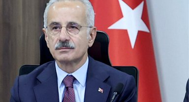 Bakan Uraloğlu, Ermenistan Altyapı Bakanı Khudatyan ile görüştü