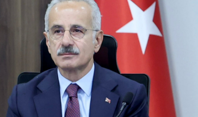 Bakan Uraloğlu: Hürmüz Boğazı'nda bekleyen 15 gemimiz güvenle bölgeden ayrıldı