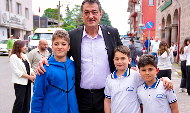Başkan Köse’den esnaf ve öğrencilere ziyaret