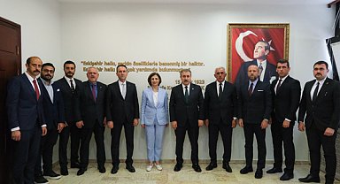 BBP Genel Başkanı Destici’den, Eskişehir Büyükşehir Belediyesi’ne ziyaret