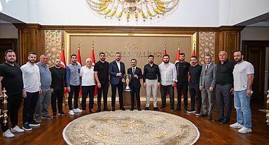 Gölcükspor’dan Kocaeli Valisi Aktaş’a ziyaret