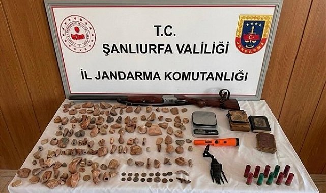 Halfeti’de tarihi eser operasyonu