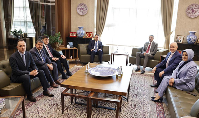 İçişleri Bakan Yardımcısı Çelik, Kütahya’da ziyaretlerde bulundu