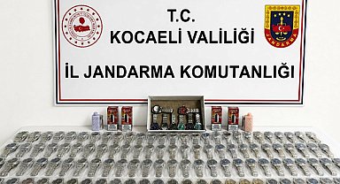 Kocaeli’de 4,5 milyon TL değerinde kaçak kol saati ele geçirildi
