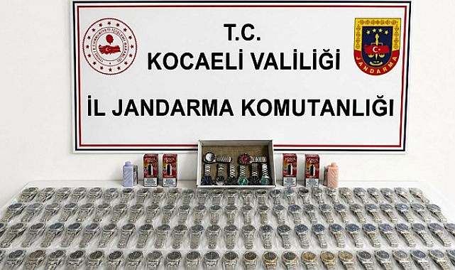 Kocaeli’de 4,5 milyon TL değerinde kaçak kol saati ele geçirildi