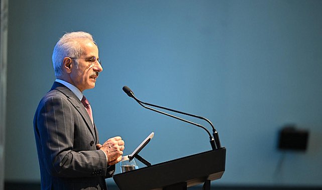 Uraloğlu: Hakkari'nin ulaşım ağını güçlendirmek için dev yatırımları hayata geçirdik