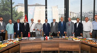 Vali Aktaş, İlim Yayma Cemiyeti’nin 75'inci yıl programına katıldı