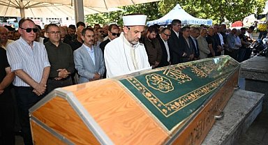 Vali Aktaş, iş insanı Hayrettin Ulusoy’un cenaze namazına katıldı