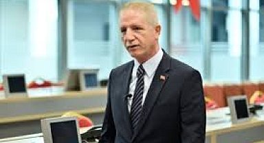 Vali Gül, “İnsanlığın Yükü: Dekolonizasyonun Bugünü” sergisini ziyaret etti