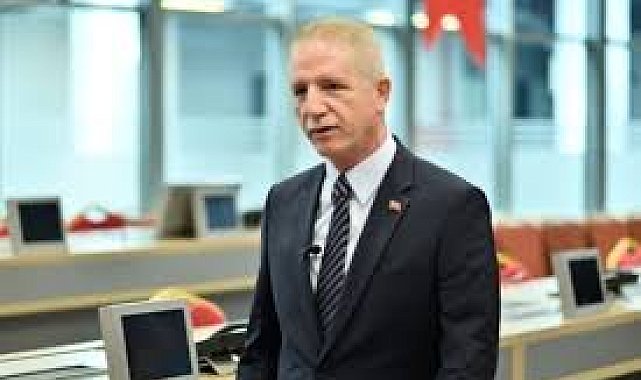 Vali Gül, “İnsanlığın Yükü: Dekolonizasyonun Bugün