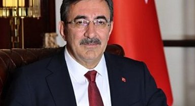 Yılmaz’dan Kadir İnanır için taziye mesajı